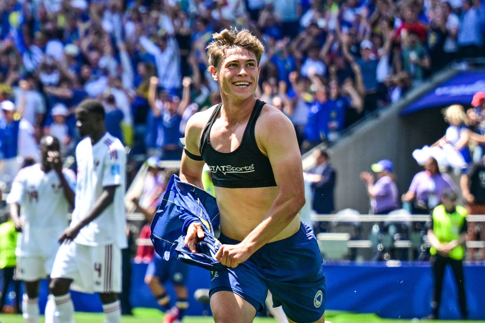 Seattle, United States. 24th June, 2026. Bosnia and Herzegovina's Ermin Mahmic celebrates after scoring during a soccer game between Bosnia and Herzegovina and Qatar, on Wednesday 24 June 2026 in Seattle, the third and last day in the group stage, in grou