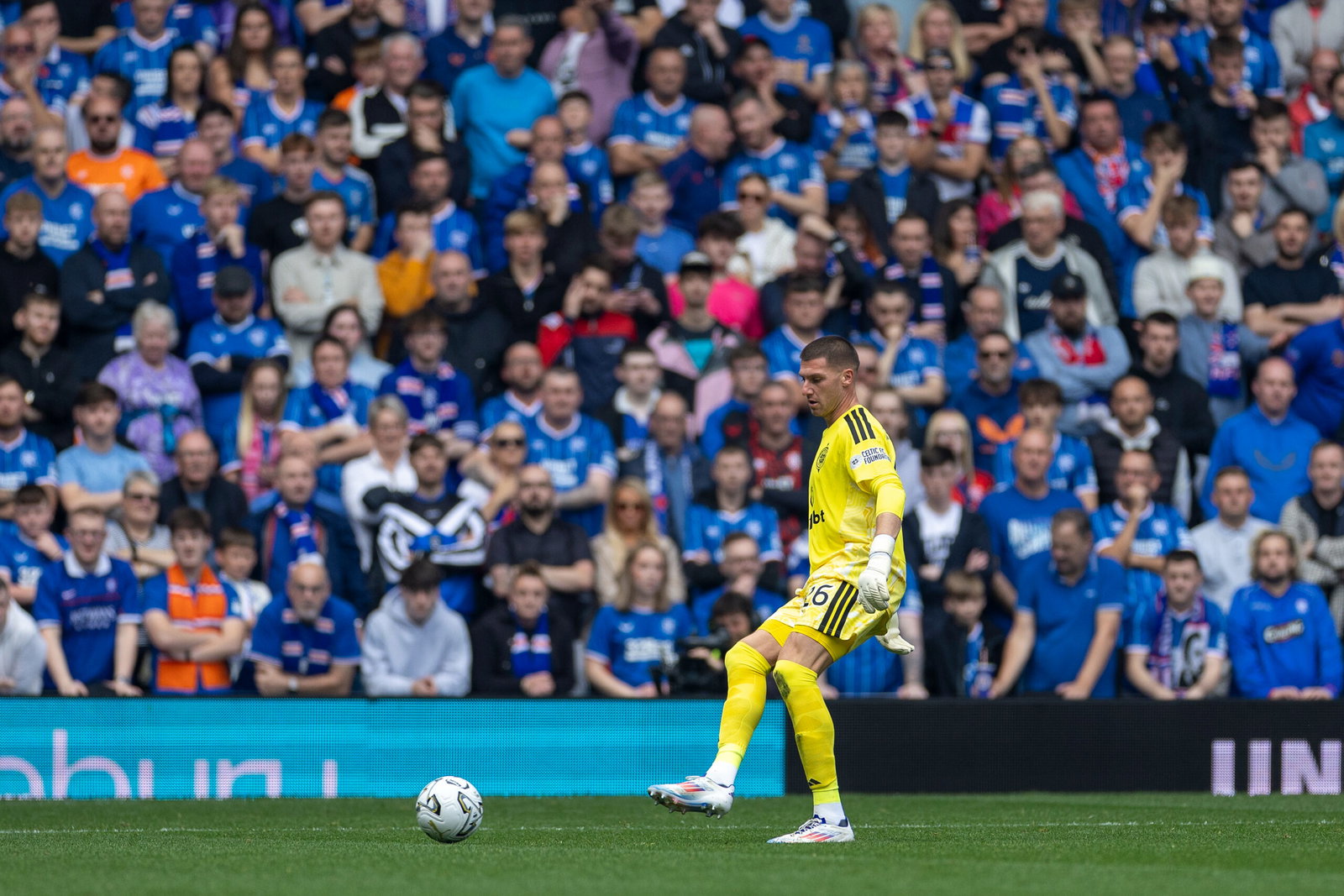 Martin O'Neill Defends Johnstone Selection After Ibrox Defeat