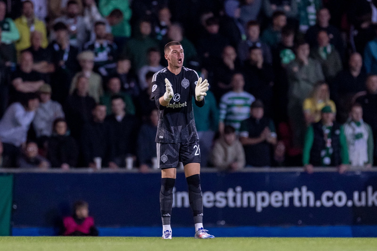 Mika Baur Makes 'Incredible' Celtic Goalkeeper Claim